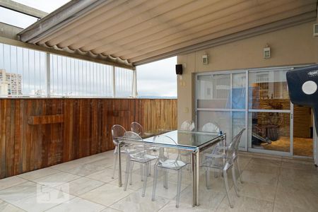 Apartamento à venda com 240m², 4 quartos e 2 vagasÁrea Externa