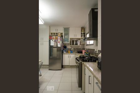 Apartamento à venda com 240m², 4 quartos e 2 vagasCozinha