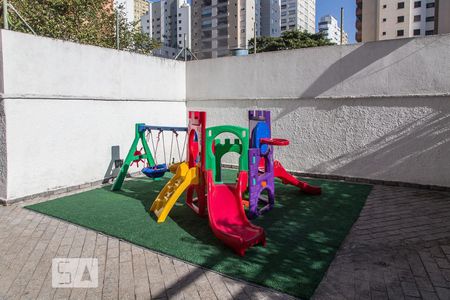 Apartamento à venda com 240m², 4 quartos e 2 vagasÁrea Comum - Playground