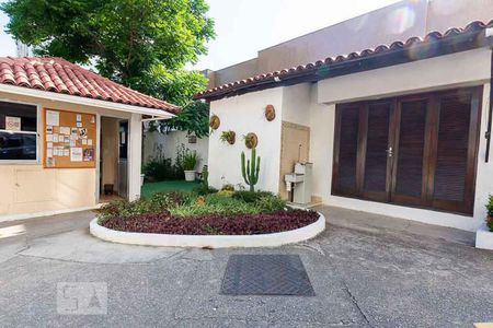 Apartamento à venda com 62m², 2 quartos e 1 vagaEntrada