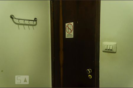 Apartamento à venda com 109m², 2 quartos e sem vaga Apartamento à venda com 109m², 2 quartos e sem vagaBanheiro