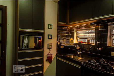 Apartamento à venda com 109m², 2 quartos e sem vaga Apartamento à venda com 109m², 2 quartos e sem vagaCozinha