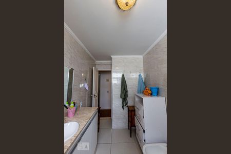 Apartamento à venda com 210m², 3 quartos e 2 vagasBanheiro