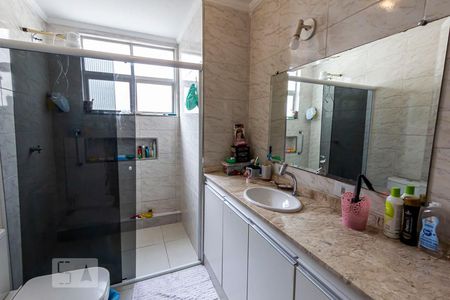 Apartamento à venda com 210m², 3 quartos e 2 vagasBanheiro