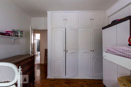 Apartamento à venda com 210m², 3 quartos e 2 vagasQuarto 2