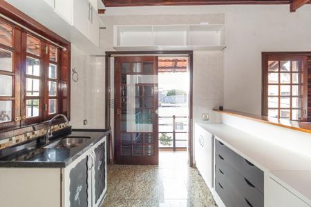 Casa à venda com 180m², 3 quartos e 1 vagaCozinha 2