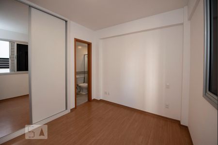 suíte de apartamento à venda com 2 quartos, 65m² em Coração de Jesus, Belo Horizonte