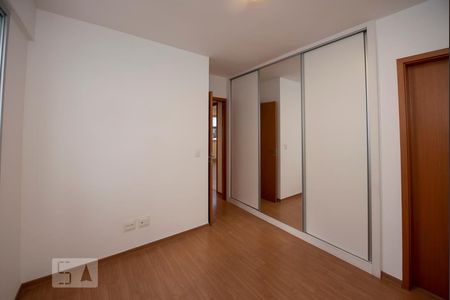 suíte de apartamento à venda com 2 quartos, 65m² em Coração de Jesus, Belo Horizonte
