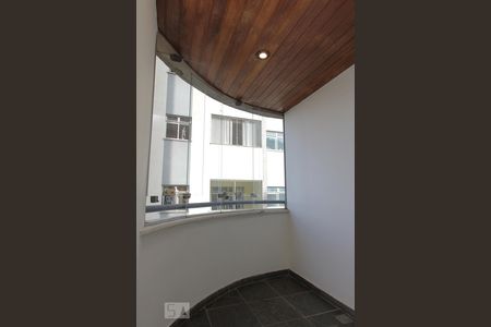 Sacada da Sala de apartamento para alugar com 3 quartos, 70m² em Serra, Belo Horizonte