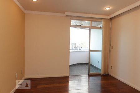 Sala de apartamento para alugar com 3 quartos, 70m² em Serra, Belo Horizonte