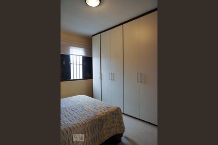 Casa à venda com 200m², 3 quartos e 2 vagas Casa à venda com 200m², 3 quartos e 2 vagasSuíte 1