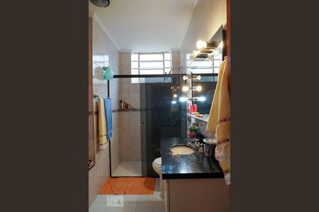 Casa à venda com 200m², 3 quartos e 2 vagas Casa à venda com 200m², 3 quartos e 2 vagasBanheiro da Suíte 1