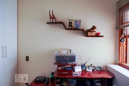 Casa à venda com 200m², 3 quartos e 2 vagas Casa à venda com 200m², 3 quartos e 2 vagasQuarto 3