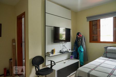 Casa à venda com 200m², 3 quartos e 2 vagas Casa à venda com 200m², 3 quartos e 2 vagasSuíte 2