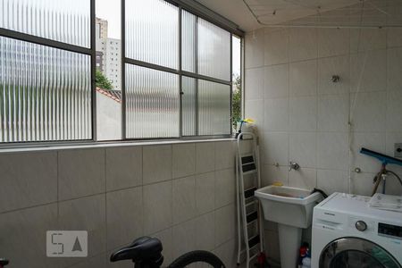 Casa à venda com 200m², 3 quartos e 2 vagas Casa à venda com 200m², 3 quartos e 2 vagasÁrea de Serviço