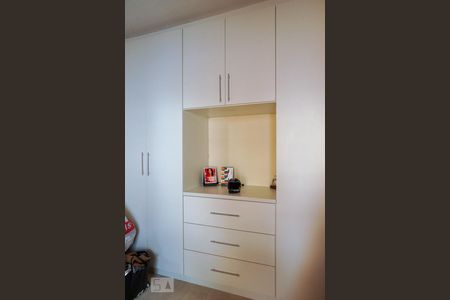 Casa à venda com 200m², 3 quartos e 2 vagas Casa à venda com 200m², 3 quartos e 2 vagasQuarto 3