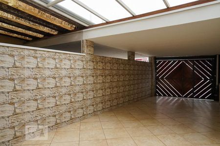 Casa à venda com 200m², 3 quartos e 2 vagas Casa à venda com 200m², 3 quartos e 2 vagasGaragem