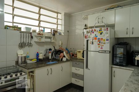 Casa à venda com 200m², 3 quartos e 2 vagas Casa à venda com 200m², 3 quartos e 2 vagasCozinha