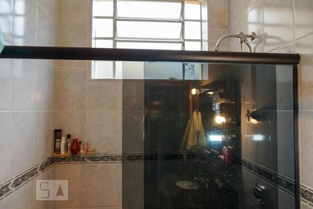 Casa à venda com 200m², 3 quartos e 2 vagas Casa à venda com 200m², 3 quartos e 2 vagasBanheiro da Suíte 1