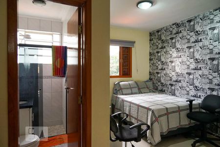 Casa à venda com 200m², 3 quartos e 2 vagas Casa à venda com 200m², 3 quartos e 2 vagasSuíte 2