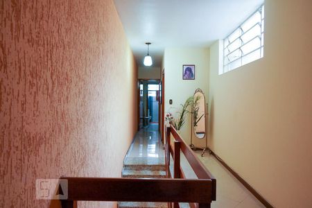 Casa à venda com 200m², 3 quartos e 2 vagas Casa à venda com 200m², 3 quartos e 2 vagasCorredor