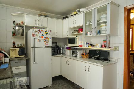 Casa à venda com 200m², 3 quartos e 2 vagas Casa à venda com 200m², 3 quartos e 2 vagasCozinha