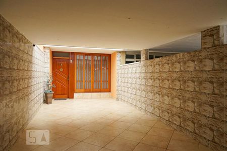 Casa à venda com 200m², 3 quartos e 2 vagas Casa à venda com 200m², 3 quartos e 2 vagasGaragem