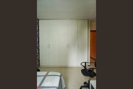 Casa à venda com 200m², 3 quartos e 2 vagas Casa à venda com 200m², 3 quartos e 2 vagasSuíte 2