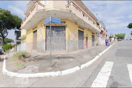 Casa à venda com 50m², 2 quartos e sem vaga Casa à venda com 50m², 2 quartos e sem vagaFachada