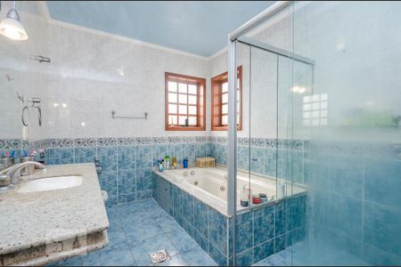 Casa para alugar com 300m², 4 quartos e 3 vagasBanheiro da Suíte