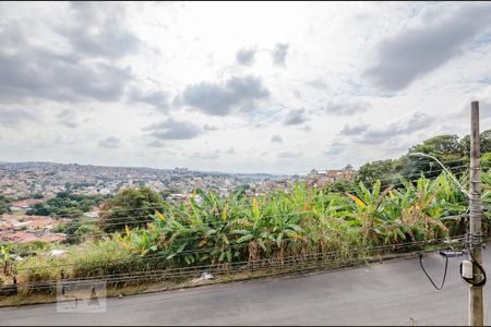 Casa para alugar com 300m², 4 quartos e 3 vagasvaranda Suíte 