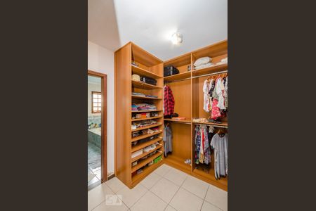 Casa para alugar com 300m², 4 quartos e 3 vagasCloset