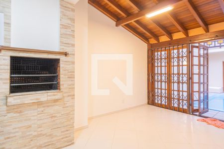 Casa à venda com 356m², 5 quartos e 4 vagas Casa à venda com 356m², 5 quartos e 4 vagasÁrea comum