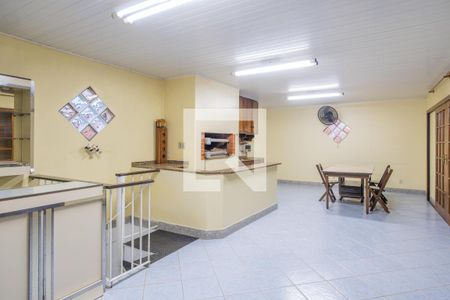 Casa à venda com 356m², 5 quartos e 4 vagas Casa à venda com 356m², 5 quartos e 4 vagasÁrea comum