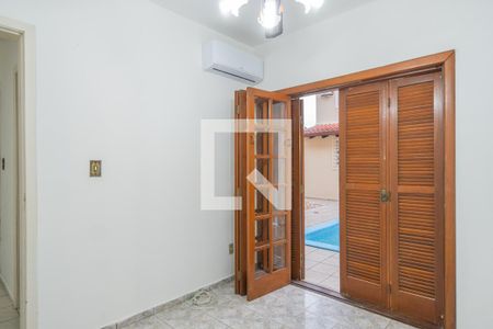 Casa à venda com 356m², 5 quartos e 4 vagas Casa à venda com 356m², 5 quartos e 4 vagasÁrea comum