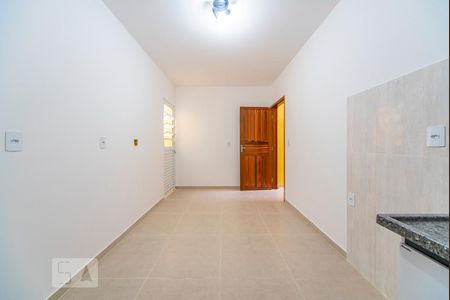 Sala e Cozinha  de casa para alugar com 2 quartos, 50m² em Vila Pires, Santo André