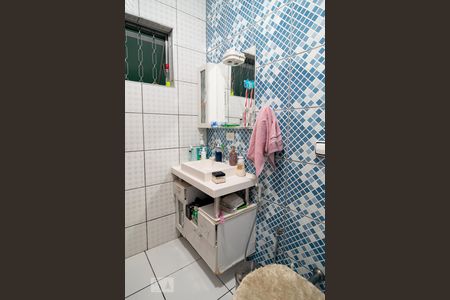 Casa à venda com 113m², 2 quartos e 2 vagas Casa à venda com 113m², 2 quartos e 2 vagasBanheiro Quarto 1 - Suíte
