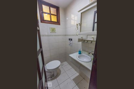 Casa à venda com 115m², 3 quartos e 2 vagasLavabo