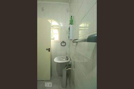 Casa à venda com 177m², 3 quartos e 2 vagasBanheiro da Suíte 2