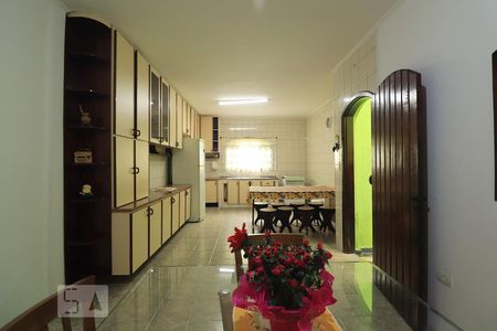 Casa à venda com 177m², 3 quartos e 2 vagasCozinha