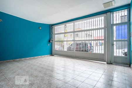 Casa à venda com 350m², 3 quartos e 2 vagas Casa à venda com 350m², 3 quartos e 2 vagasGaragem