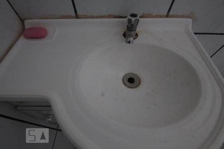 Banheiro de casa para alugar com 1 quarto, 40m² em Vila Sônia, São Paulo