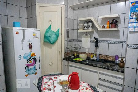 Apartamento à venda com 75m², 2 quartos e sem vaga Apartamento à venda com 75m², 2 quartos e sem vagaCozinha