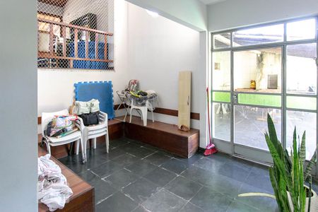 Casa à venda com 480m², 4 quartos e 12 vagas Casa à venda com 480m², 4 quartos e 12 vagasSala 3