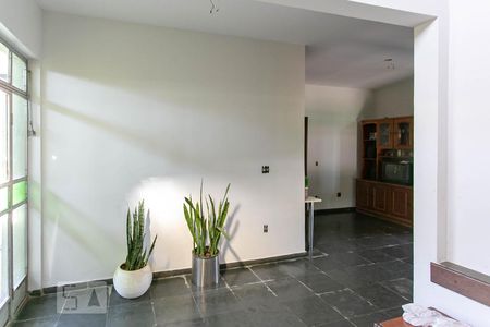 Casa à venda com 480m², 4 quartos e 12 vagas Casa à venda com 480m², 4 quartos e 12 vagasSala 3