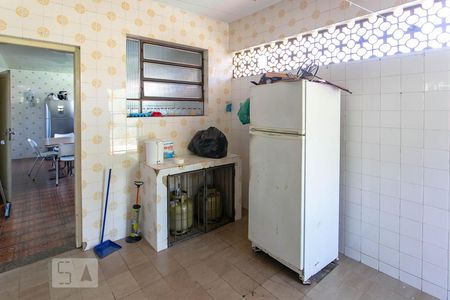 Casa à venda com 480m², 4 quartos e 12 vagas Casa à venda com 480m², 4 quartos e 12 vagasÁrea de Serviço