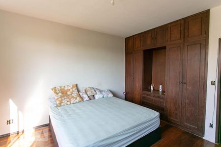 Casa à venda com 480m², 4 quartos e 12 vagas Casa à venda com 480m², 4 quartos e 12 vagasSuite