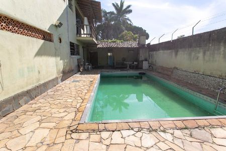 Casa à venda com 480m², 4 quartos e 12 vagas Casa à venda com 480m², 4 quartos e 12 vagasÁrea Gourmet