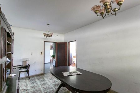 Casa à venda com 480m², 4 quartos e 12 vagas Casa à venda com 480m², 4 quartos e 12 vagasCopa
