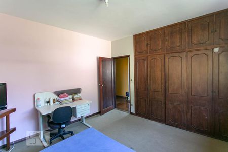 Casa à venda com 480m², 4 quartos e 12 vagas Casa à venda com 480m², 4 quartos e 12 vagasQuarto 2